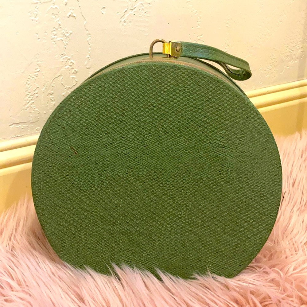 60’s circle green faux snakeskin purse